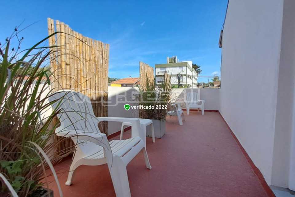 Alquilo Hotel Boiano en Villa Gesell zona  a 300 Mts de la Playa 