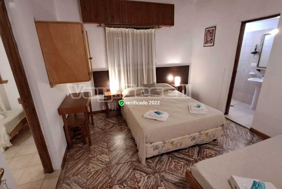 Alquilo Hotel Boiano en Villa Gesell zona  a 300 Mts de la Playa