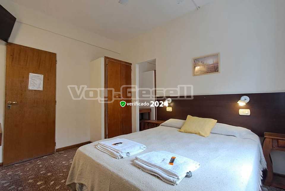 Alquilo Hotel Boiano en Villa Gesell zona  a 300 Mts de la Playa