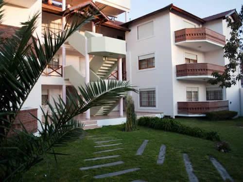 Alquilo Departamentos Casa Magna en Villa Gesell zona  a 100 Mts de la Playa