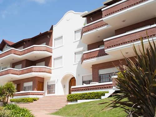 Alquilo Departamentos Casa Magna en Villa Gesell zona  a 100 Mts de la Playa 