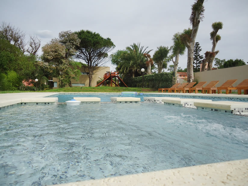 Alquilo Departamentos Clari del Mar en Villa Gesell zona  a 150 Mts de la Playa 