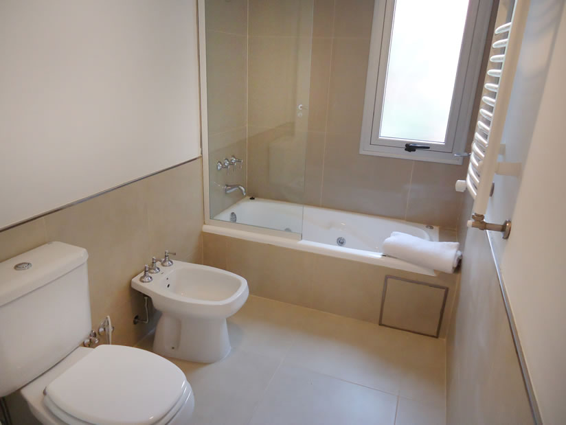 Alquilo Departamentos Clari del Mar en Villa Gesell zona  a 150 Mts de la Playa