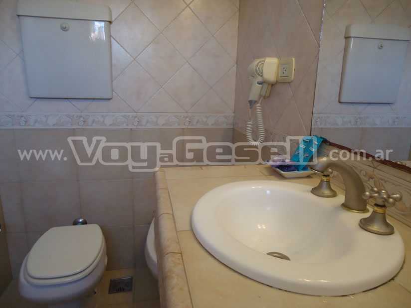 Alquilo Hostería Hostería Conti en Villa Gesell zona  a 400 Mts de la Playa