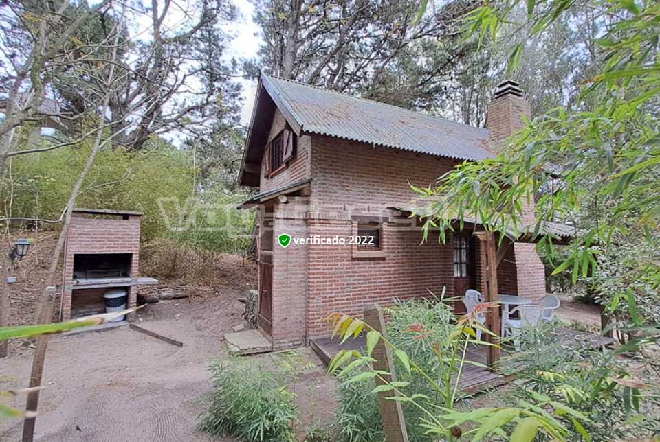 Alquilo Complejo de Cabañas Poetas del Bosque en Mar Azul zona  a 500 mts de la Playa 