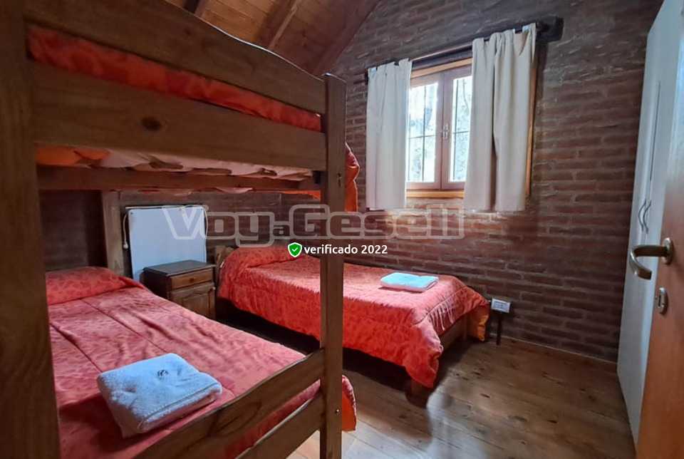 Alquilo Complejo de Cabañas Poetas del Bosque en Mar Azul zona  a 500 mts de la Playa