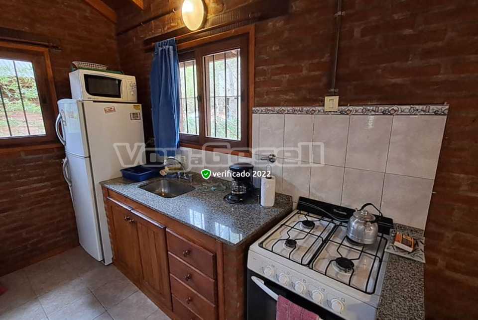 Alquilo Complejo de Cabañas Poetas del Bosque en Mar Azul zona  a 500 mts de la Playa