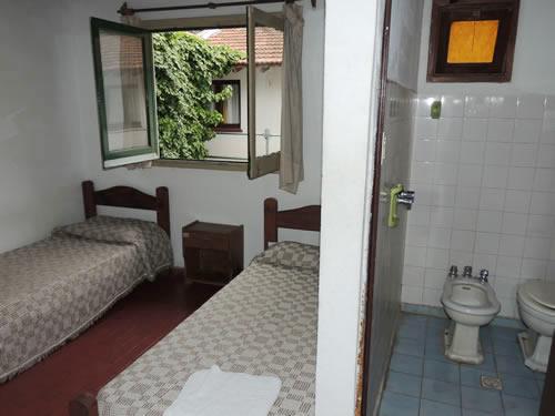 Alquilo Hotel Spileon en Villa Gesell zona  a 150 mts de la Playa