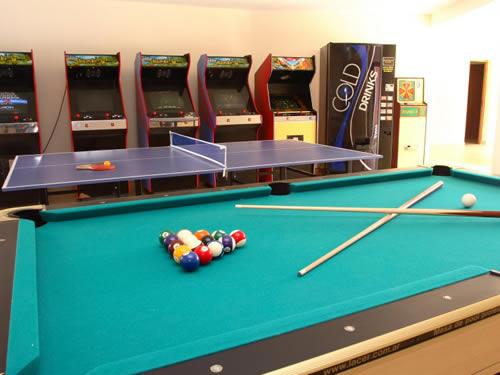 Alquilo Apart Hotel Torre del Sol en Villa Gesell zona  a 20 Mts de la Playa