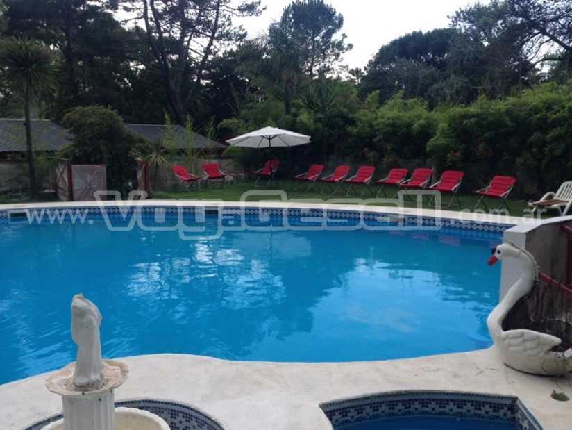 Alquilo Complejo de Cabañas Villa Maya en Villa Gesell zona  a 200 Mts de la Playa