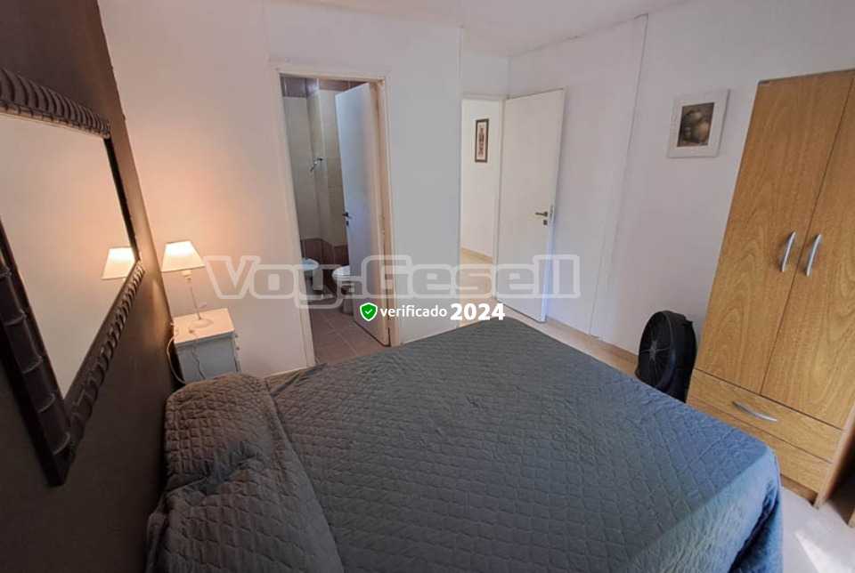 Alquilo Complejo de Cabañas Villa Maya en Villa Gesell zona  a 200 Mts de la Playa