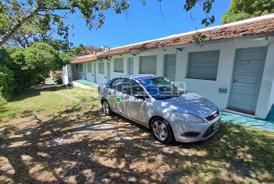 Alquilo Hostería Zodiaco en Villa Gesell zona  a 200 mts de la Playa Pasillos de habitaciones