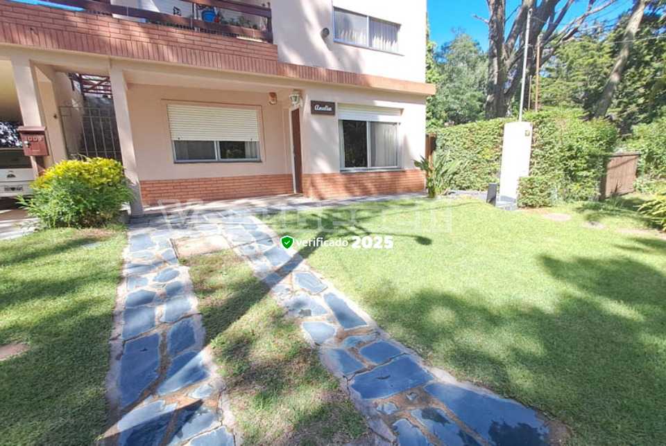 Anali - Casa en Villa Gesell