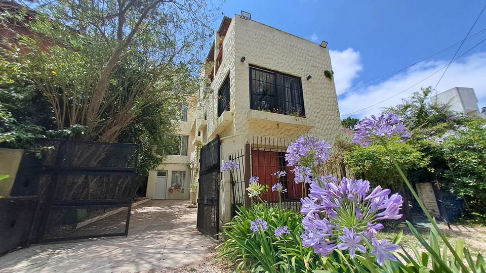 Argenta - Vista principal de alojamiento en Villa Gesell, Costa Atlántica Argentina