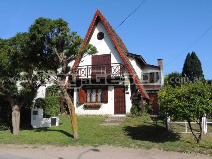 Borrelli - Casa en Villa Gesell