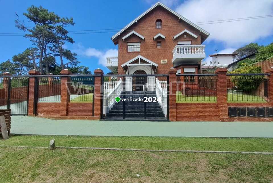 Caracoles - Vista principal de alojamiento en Villa Gesell, Costa Atlántica Argentina