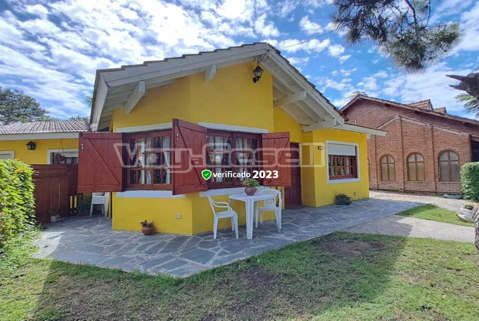 Ezequiel - Casa en Villa Gesell