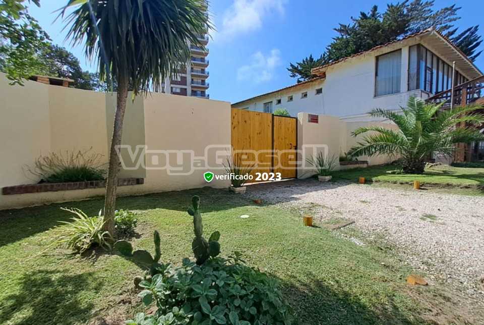 Duplex Casa Suria  A - Duplex en Villa Gesell