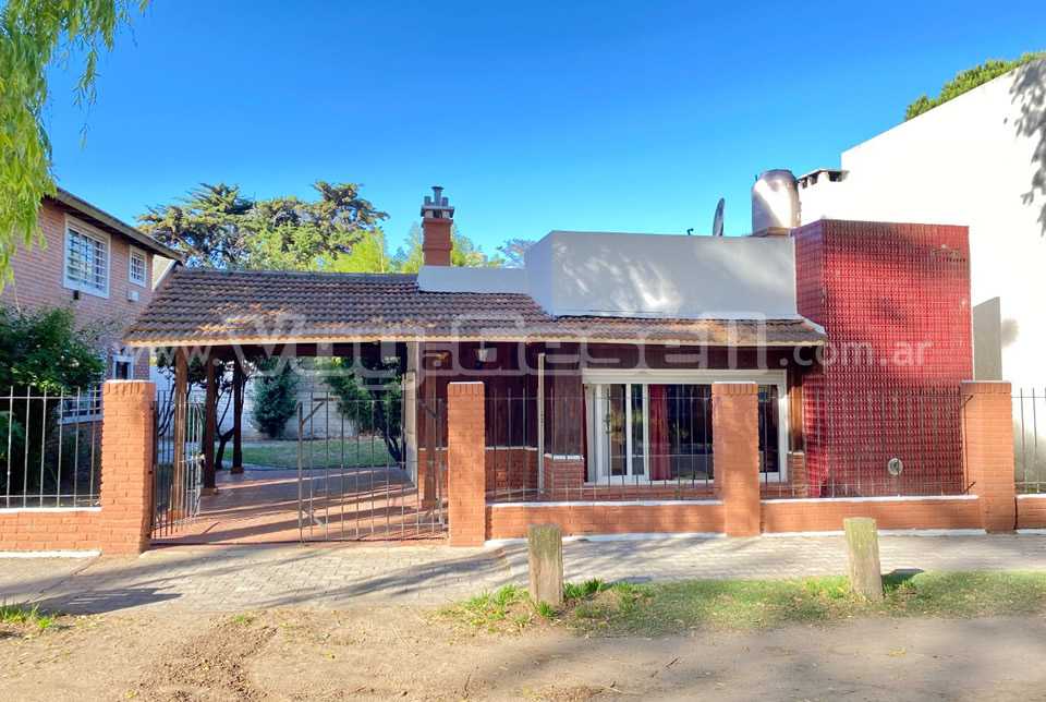 Giampa - Casa en Villa Gesell