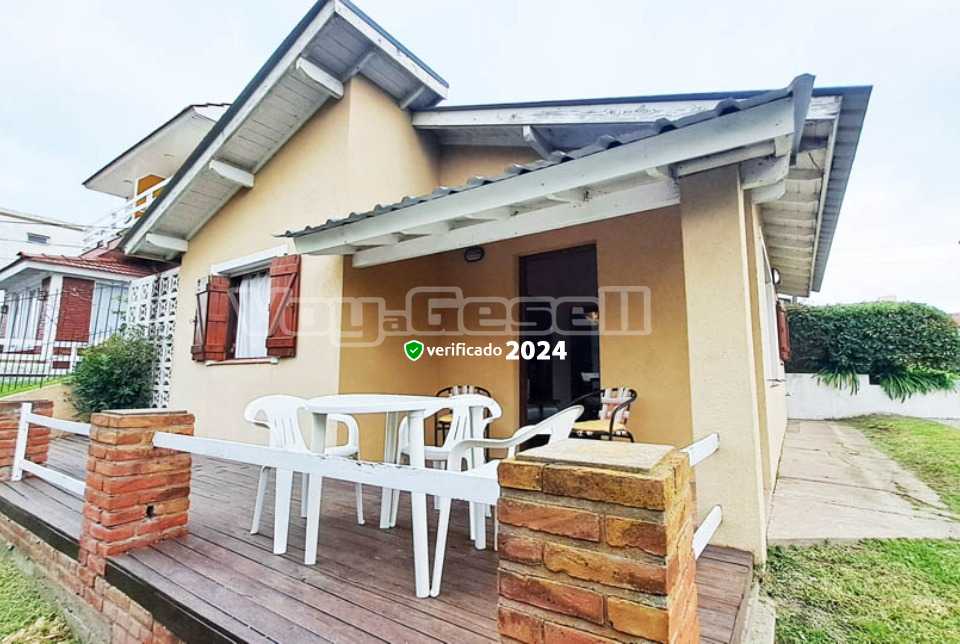 Marianita - Casa en Villa Gesell