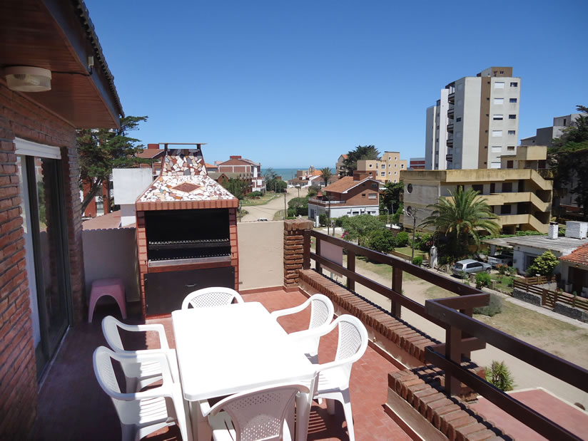 Alquilo Departamento Marlila 3 en Villa Gesell zona Centro a 200 Mts de la Playa 