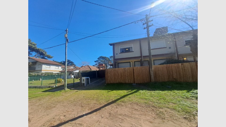 Solymar - Vista principal de alojamiento en Villa Gesell, Costa Atlántica Argentina