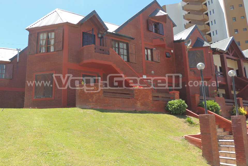 Tejas Negras 13 - Duplex en Villa Gesell