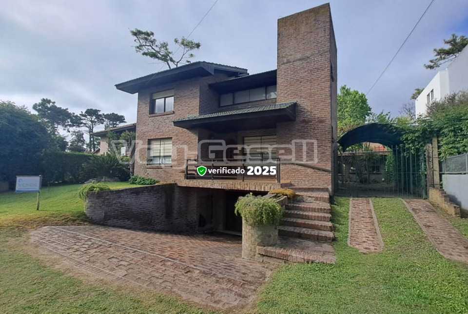 Tejas Verdes - Casa en Villa Gesell