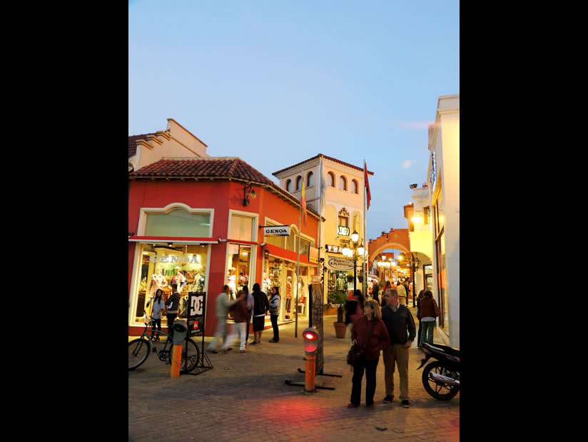 Atractivo Turistico La Avenida 3 en Villa Gesell zona 